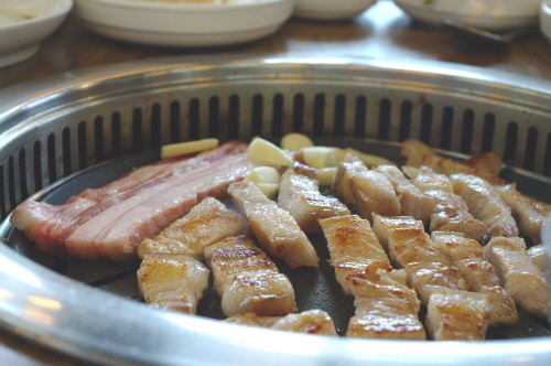 월 류