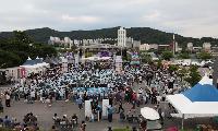포도향에 신바람까지 김천의 여름밤이 들썩였다